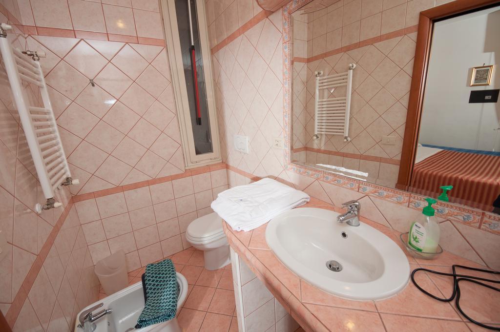 Suites Oliveri Viale Marconi روما المظهر الخارجي الصورة